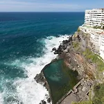 And Comfortable Vacational With Sea View Apartmán *