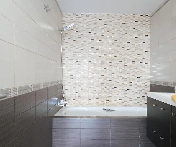 And Comfortable Vacational With Sea View Apartman