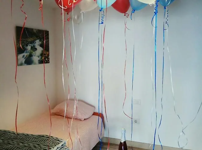 Apartman And Comfortable Vacational With Sea View